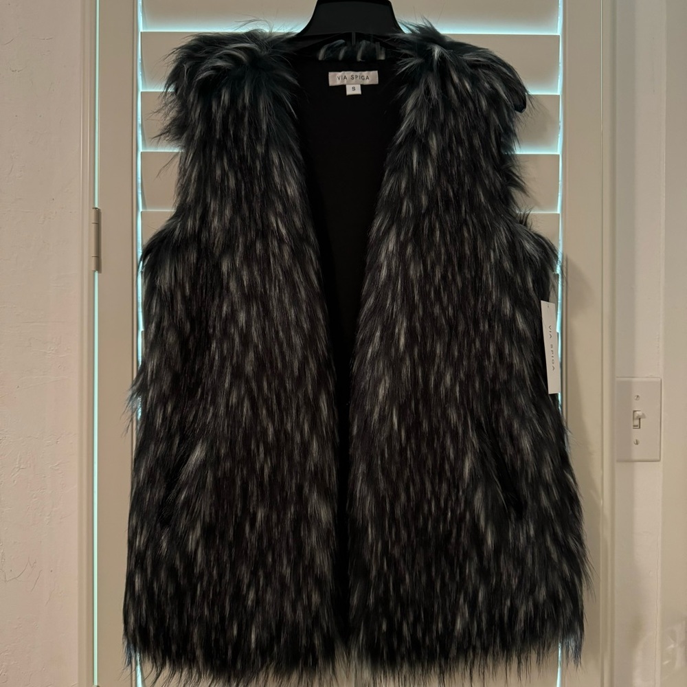 Via Spiga faux fur vest, NWT